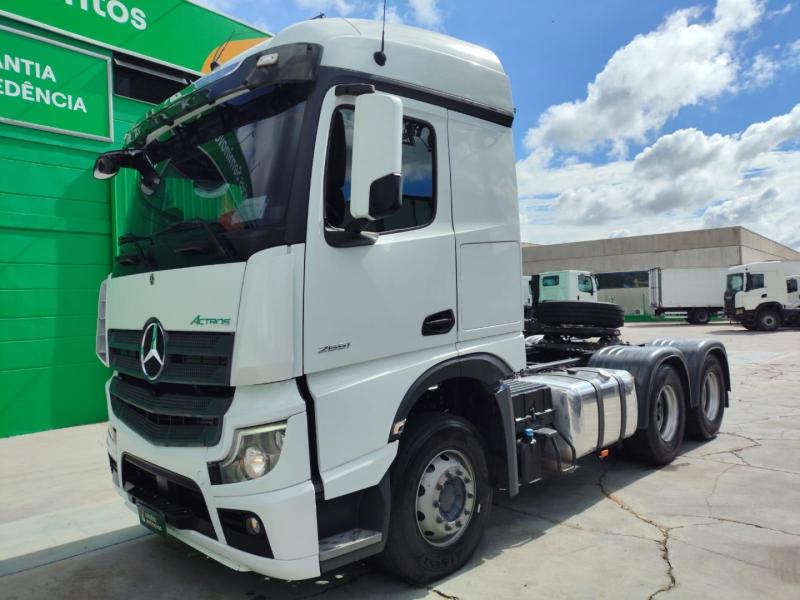 Caminhão Iveco Stralis Ano 2023